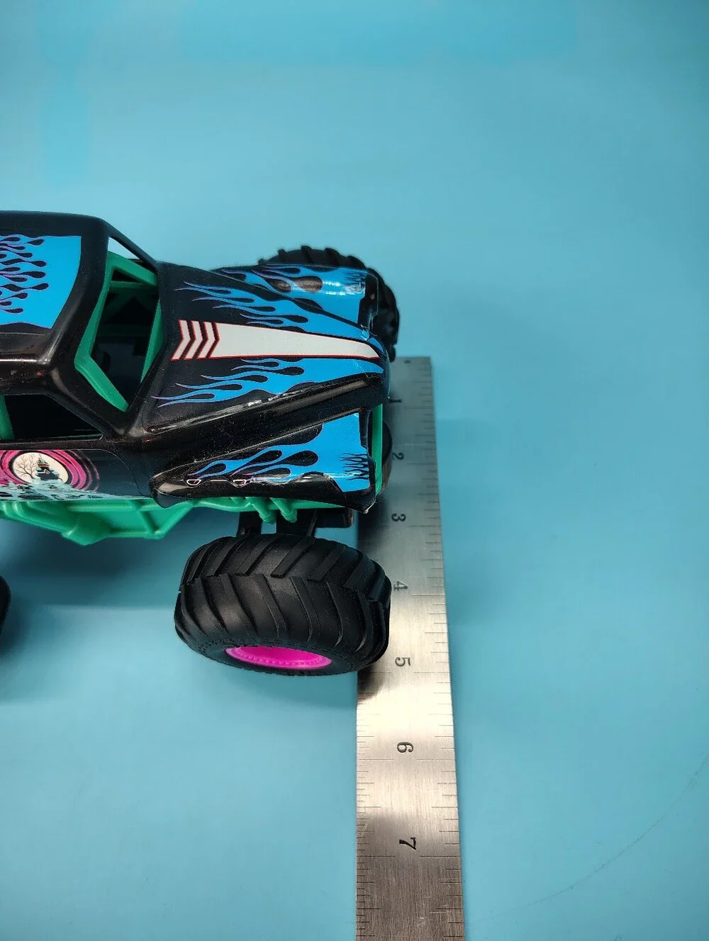 Monster Jam Grave Digger Nitro Neon Monster Truck 1:24 (With Remote) Works VG